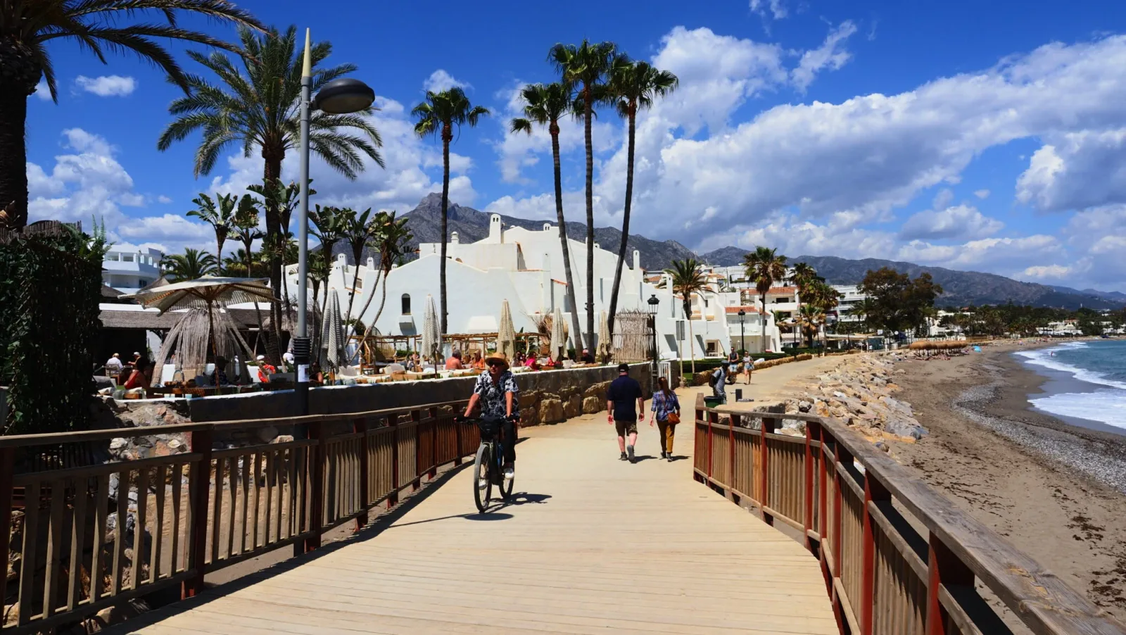 The boardwalk stretch with La Concha behind