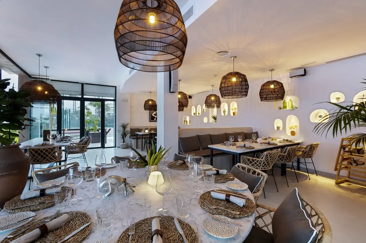 Inside Max Beach — cosy when the wind is up